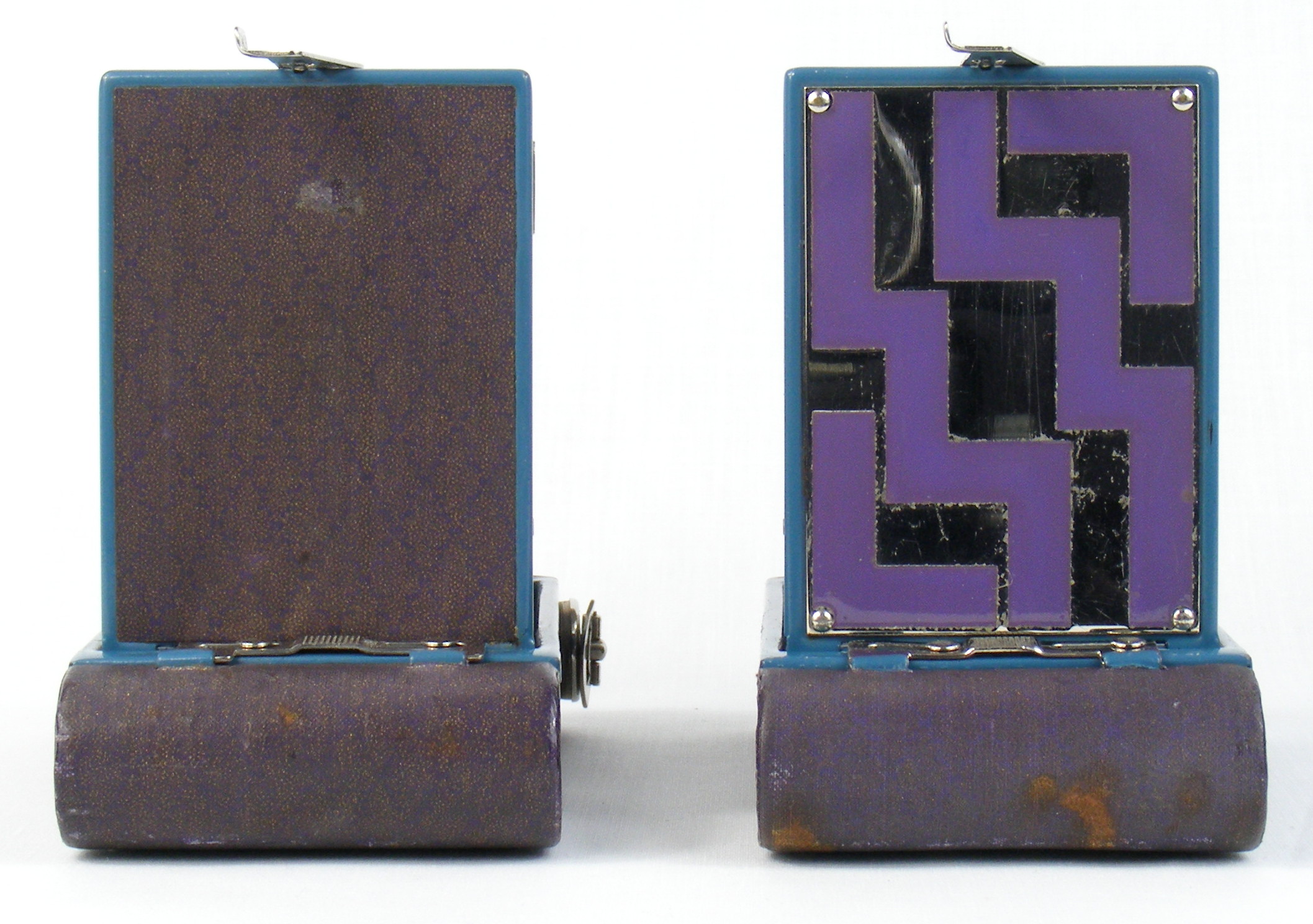 Image of Kodak Petite folding camera (Lavender, step pattern)