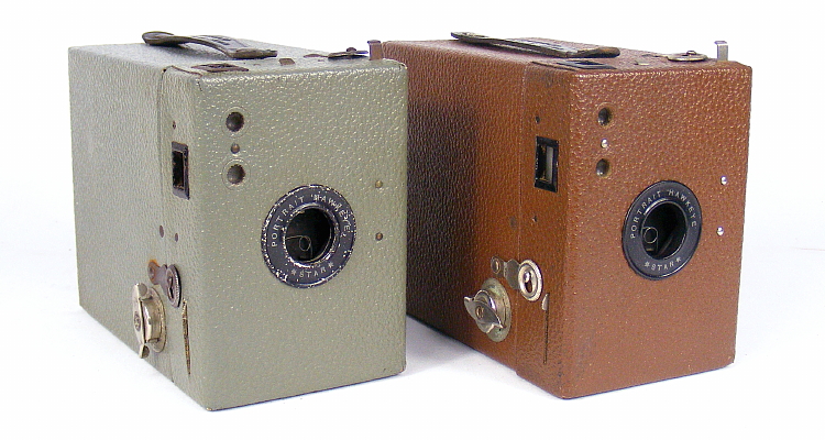 Image of Portrait Hawkeye Star box cameras (grey and brown)
