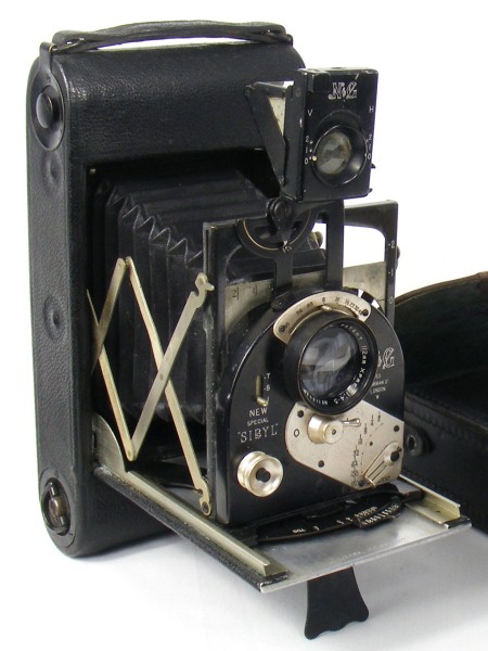 Image of New Special Synbil (Rollfilm) camera
